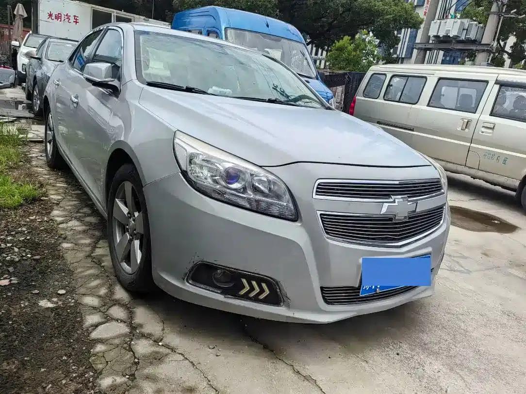Chevrolet Malibu 2012 2.0L Automatic Comfort Edition — миниатюра 3