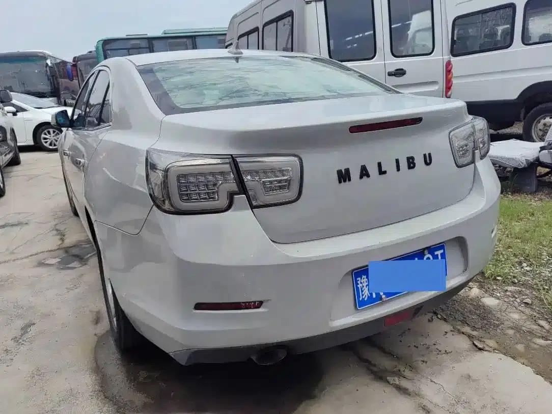 Chevrolet Malibu 2012 2.0L Automatic Comfort Edition — миниатюра 6