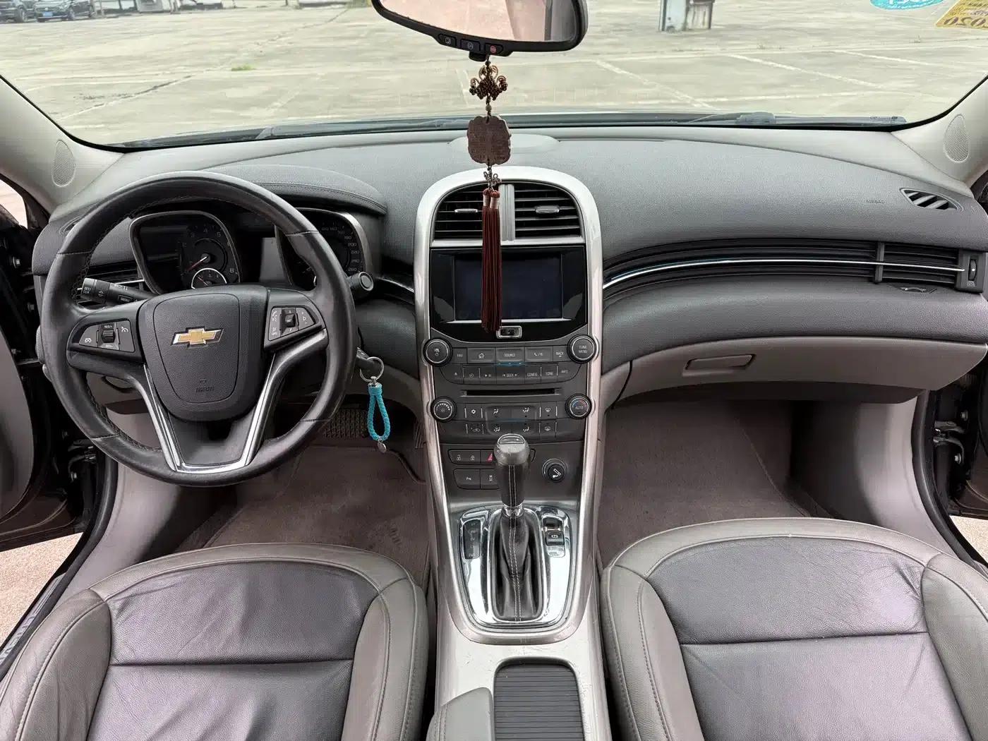 2013 Chevrolet Malibu 2.0L Automatic Luxury Edition — миниатюра 12