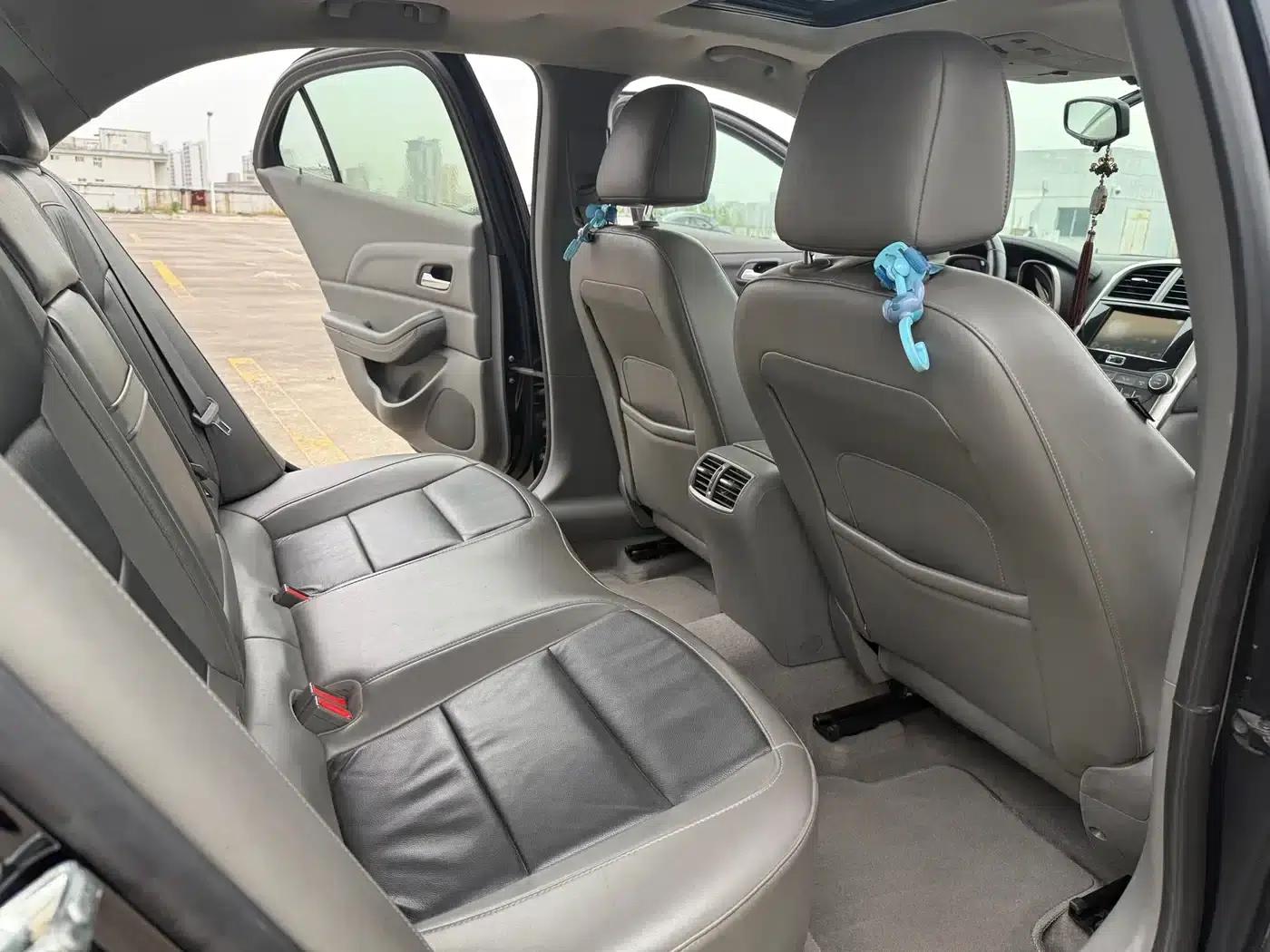 2013 Chevrolet Malibu 2.0L Automatic Luxury Edition — миниатюра 10