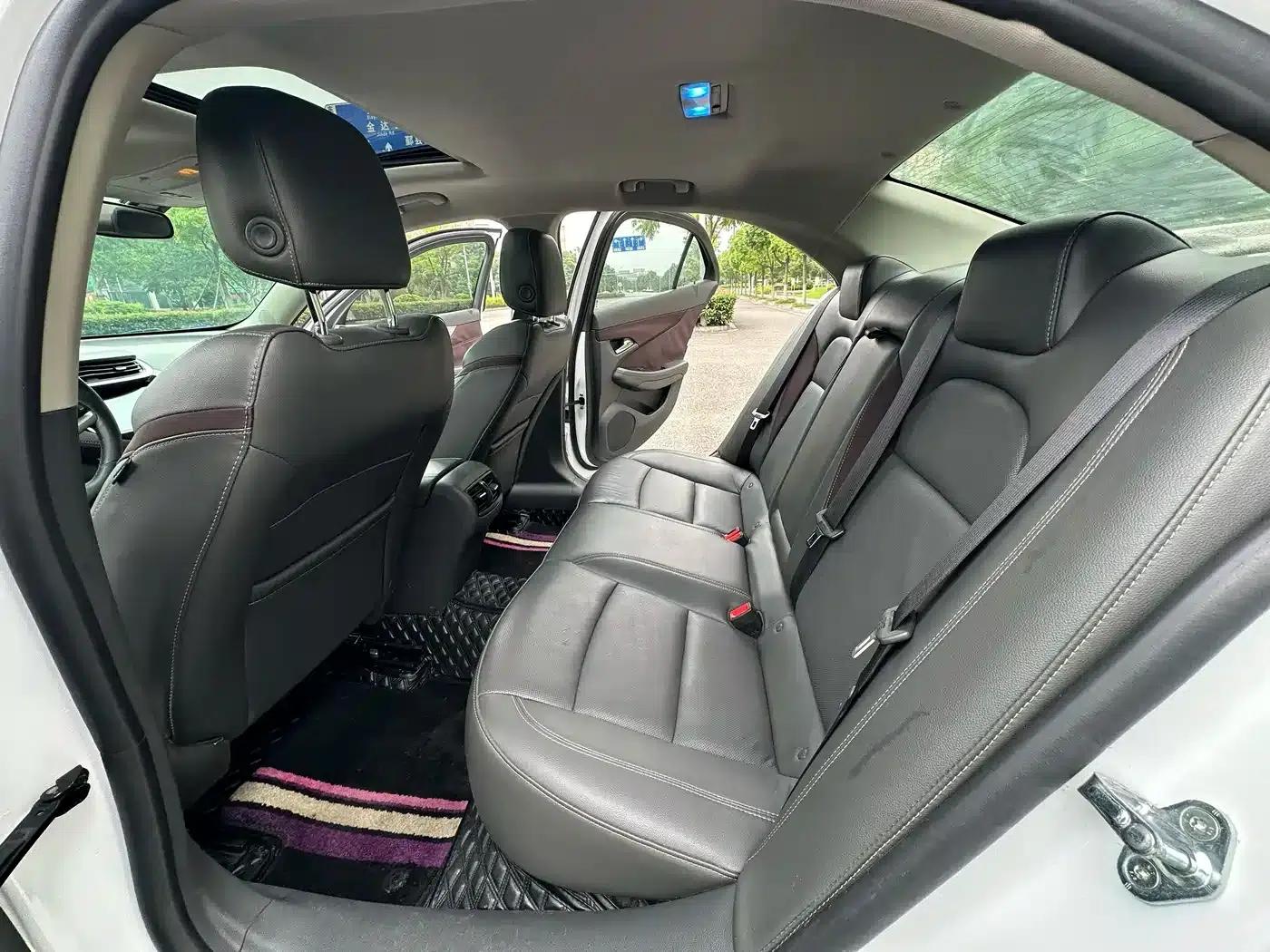 2018 Chevrolet Malibu 530T Automatic Fashion Edition — миниатюра 9
