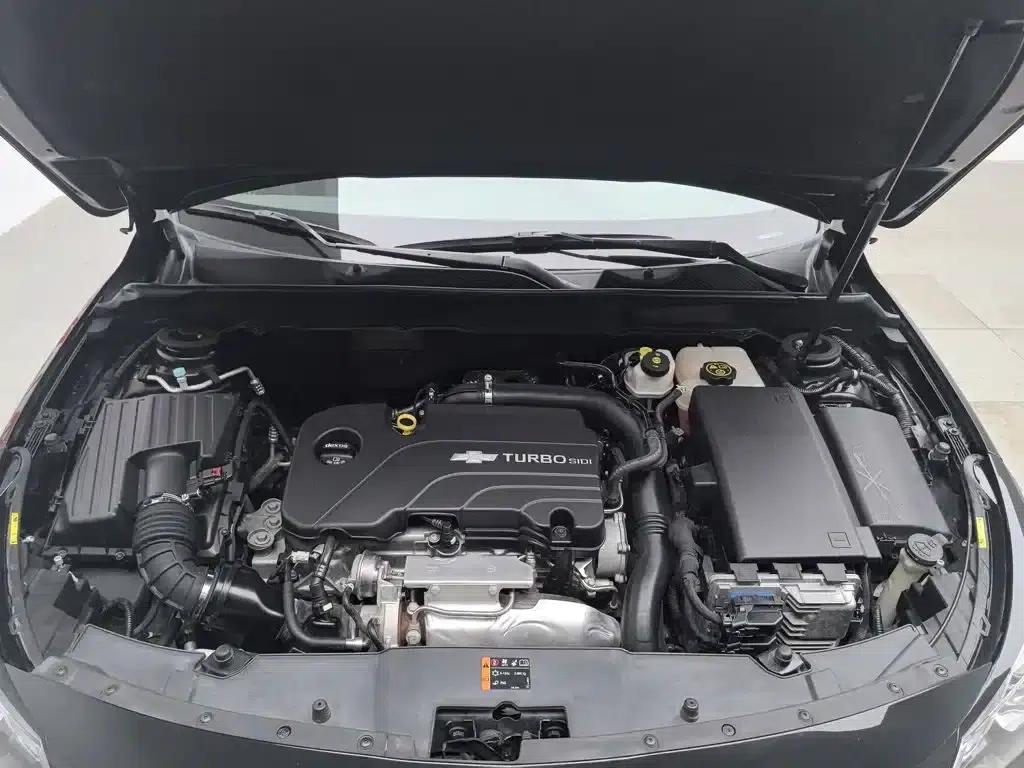 2018 Chevrolet Malibu 530T Automatic Luxury Edition — миниатюра 6
