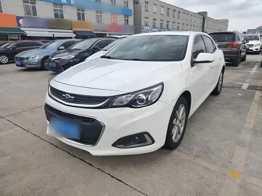 2018 Chevrolet Malibu 530T Automatic Luxury Edition — миниатюра 1