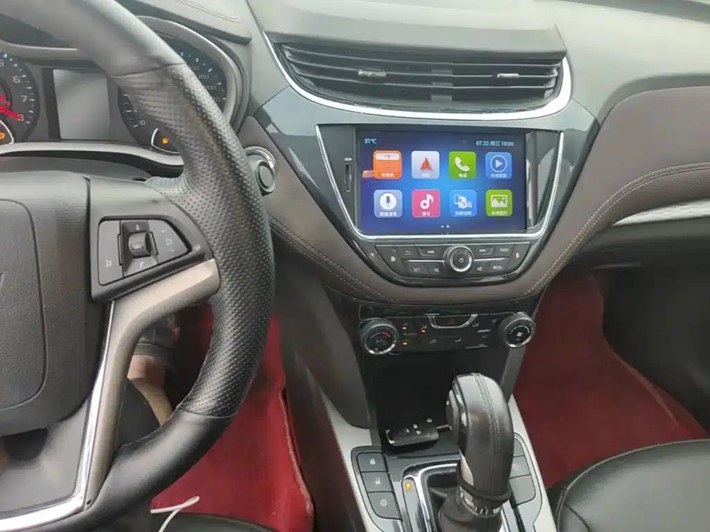 2018 Chevrolet Malibu 530T Automatic Luxury Edition — миниатюра 13