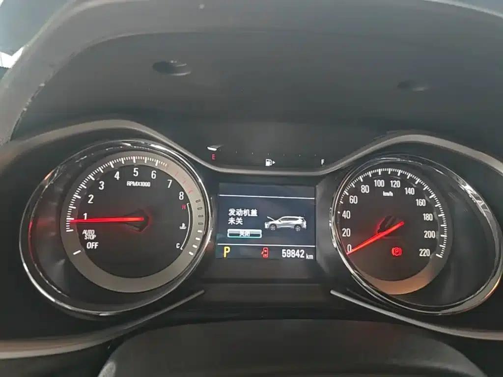 2020 Chevrolet Orlando Mild Hybrid Redline 530T Automatic Luxury Edition (5+2 models) — миниатюра 12