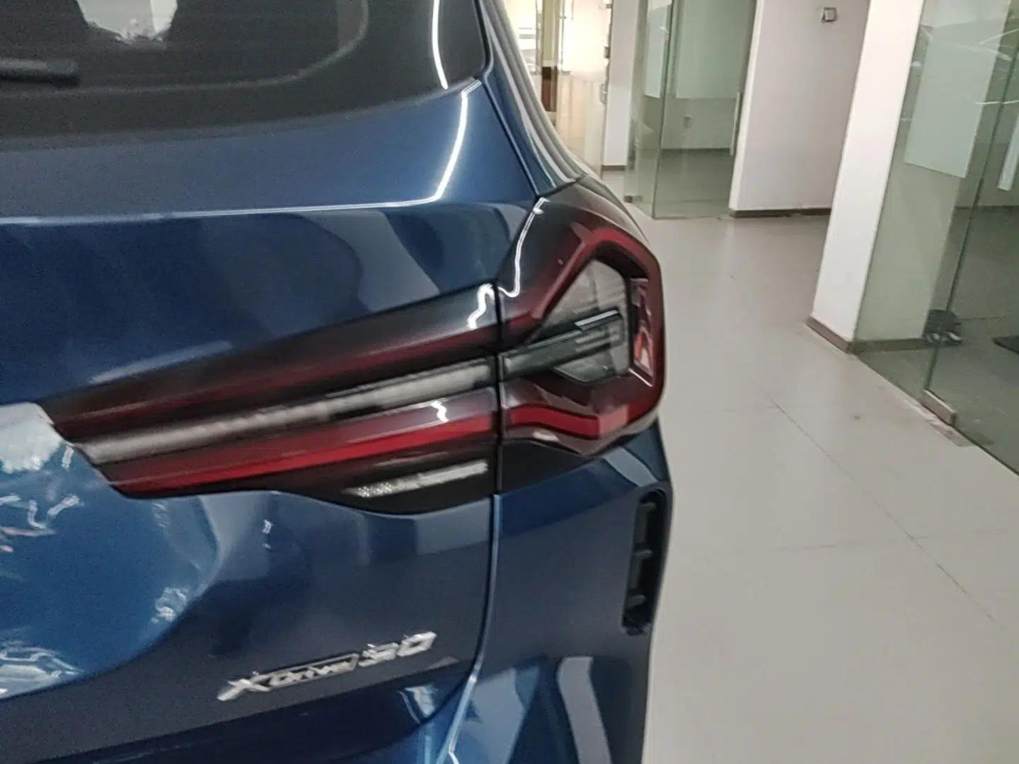 BMW X3 2022 Second Facelift xDrive30i Leading Edition M Night Sky Package — миниатюра 9