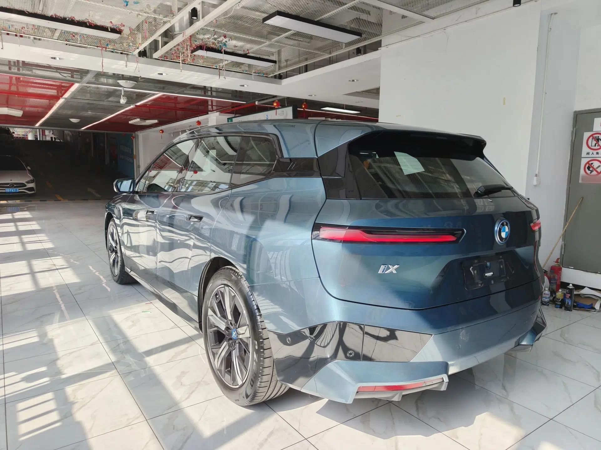 BMW iX 2022 xDrive40 — миниатюра 4