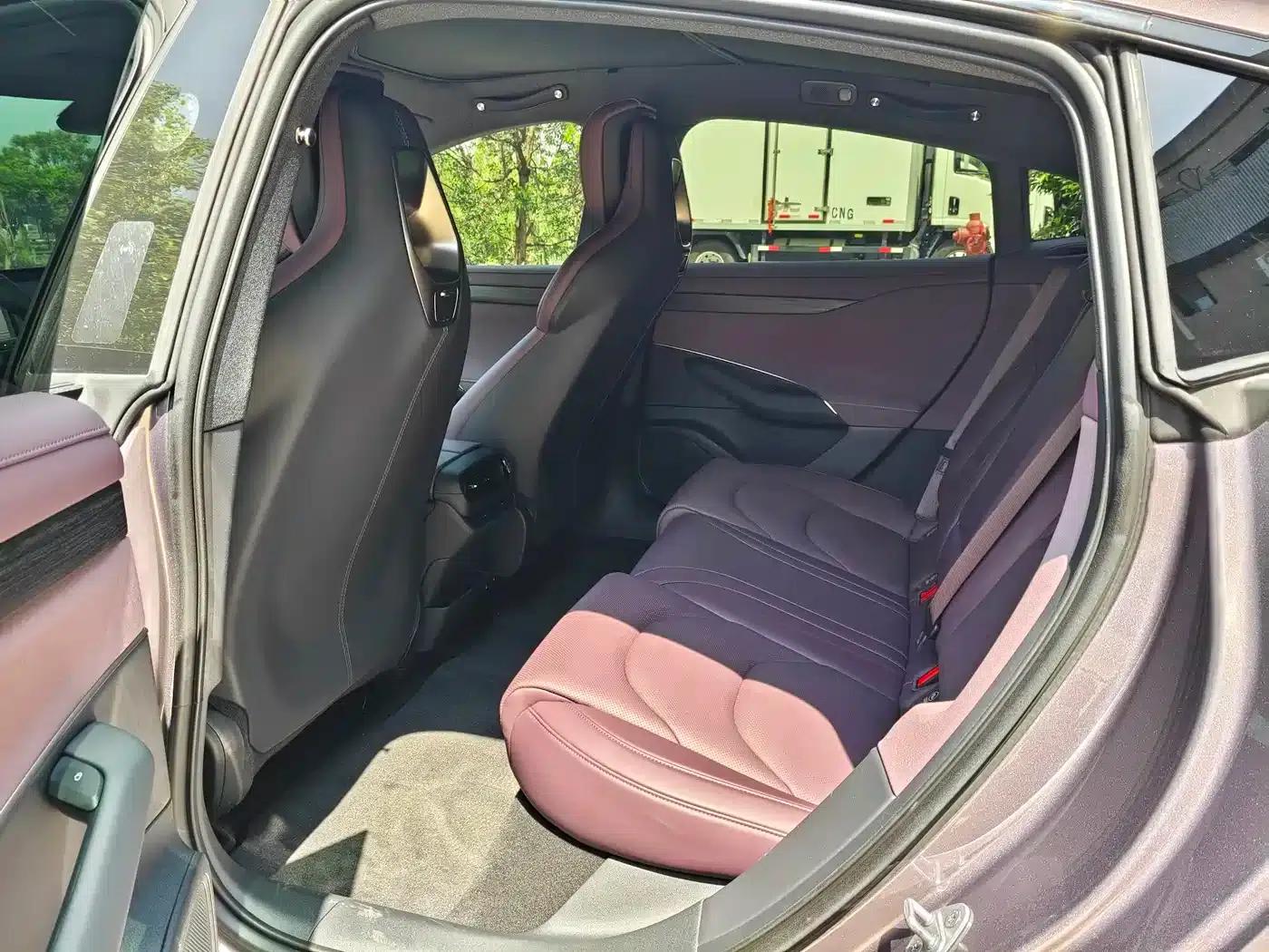 Xiaomi SU7 2024 Rear-Wheel Drive Long-Range Smart Driving Edition — миниатюра 6