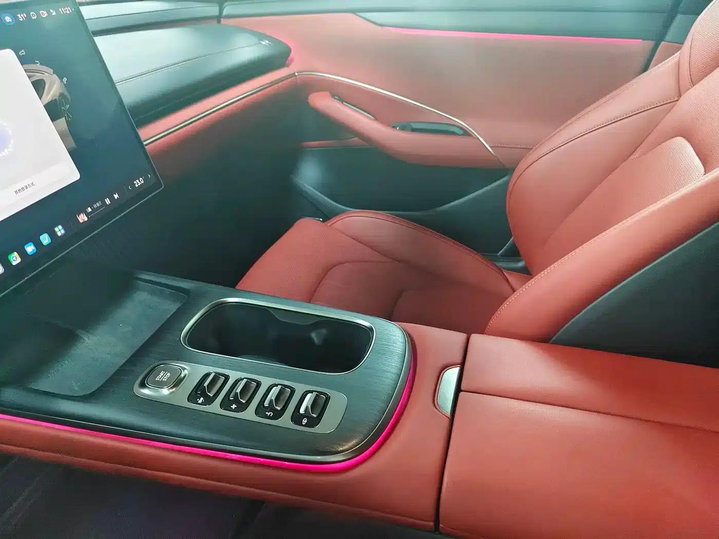 Xiaomi SU7 2024 All-Wheel Drive Long Range High-End Intelligent Driving Max Edition — миниатюра 8