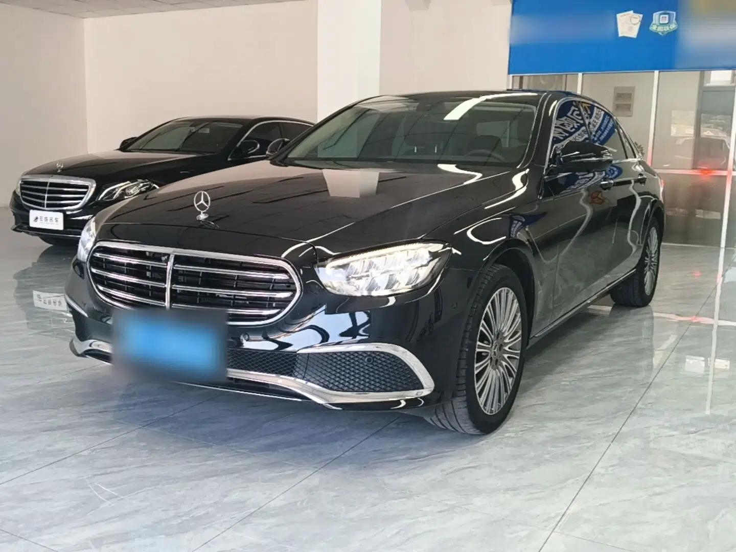 Mercedes-Benz E-Class 2023 Updated E 300 L Fashion Edition — миниатюра 1