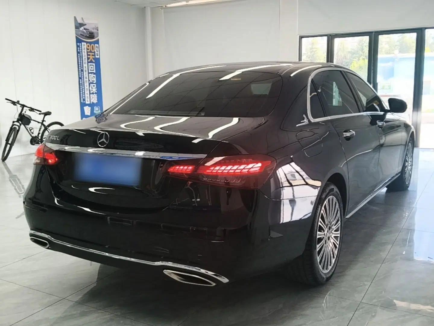 Mercedes-Benz E-Class 2023 Updated E 300 L Fashion Edition — миниатюра 6