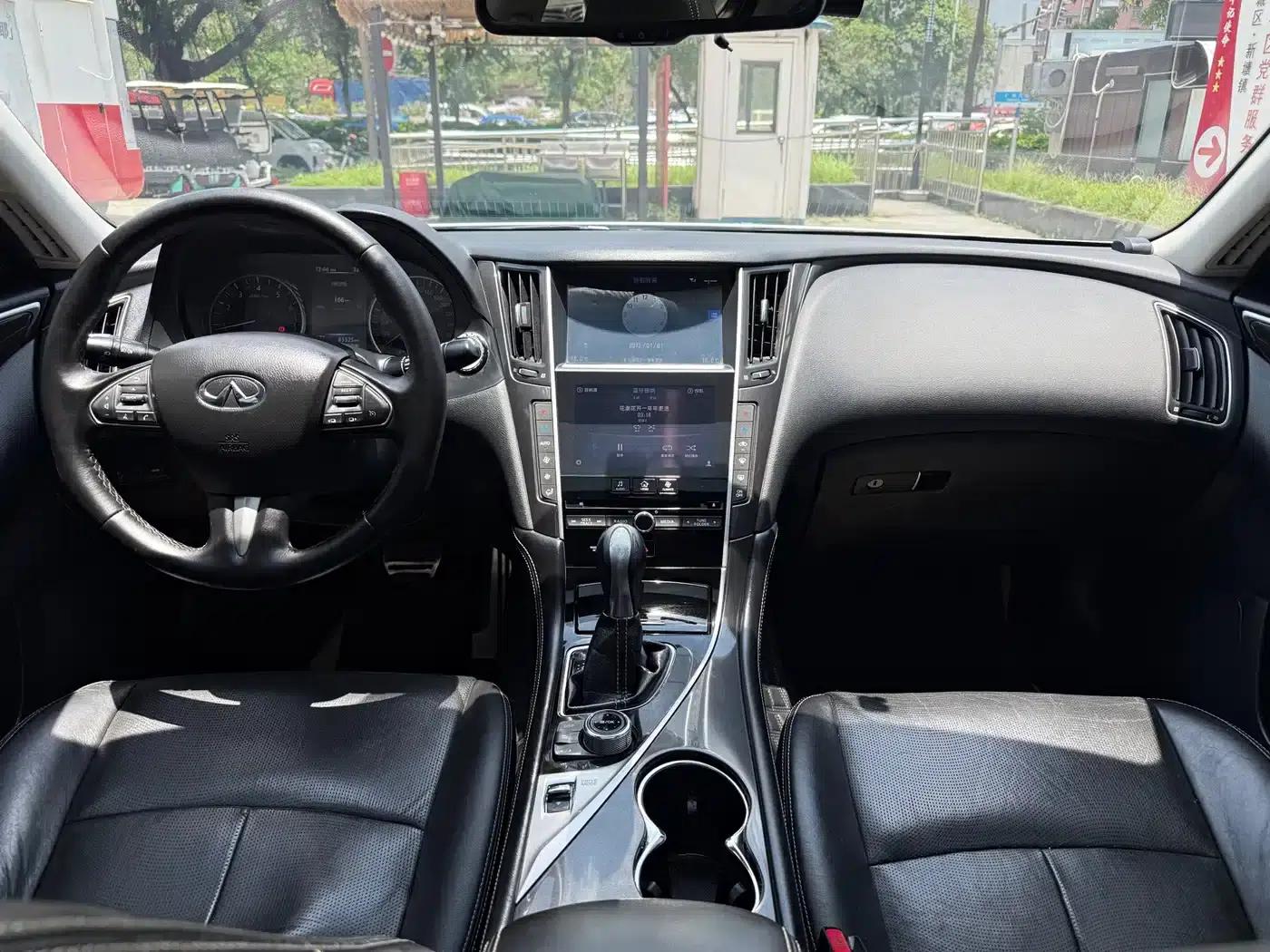 Infiniti Q50 2014 2.0T Comfort Edition — миниатюра 10