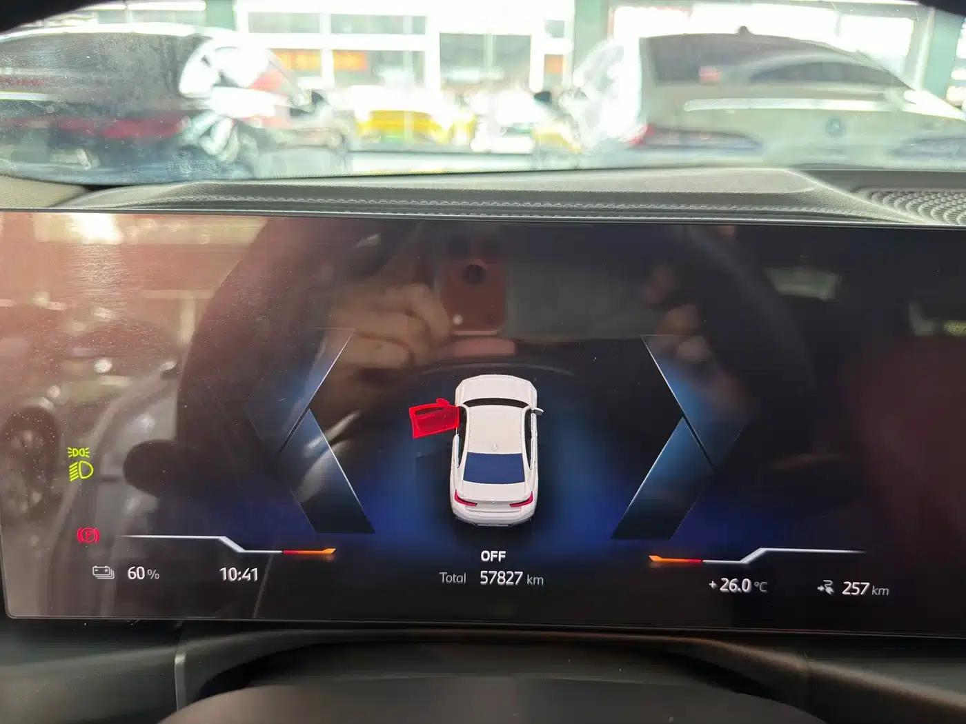 BMW i3 2024 eDrive 35L — миниатюра 9