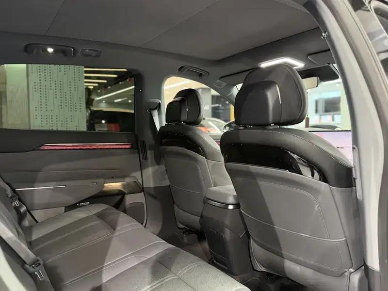 ZEEKR 7X 2025 75kWh Rear-Wheel Drive Intelligent Driving Edition — миниатюра 15