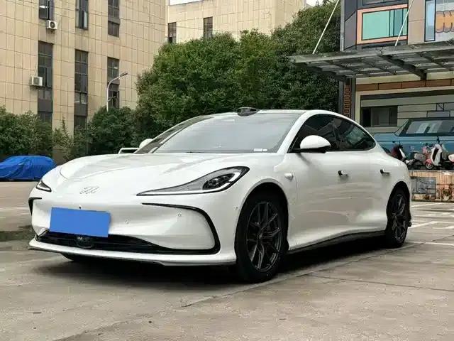 Zhiji L6 2024 Max Standard Edition