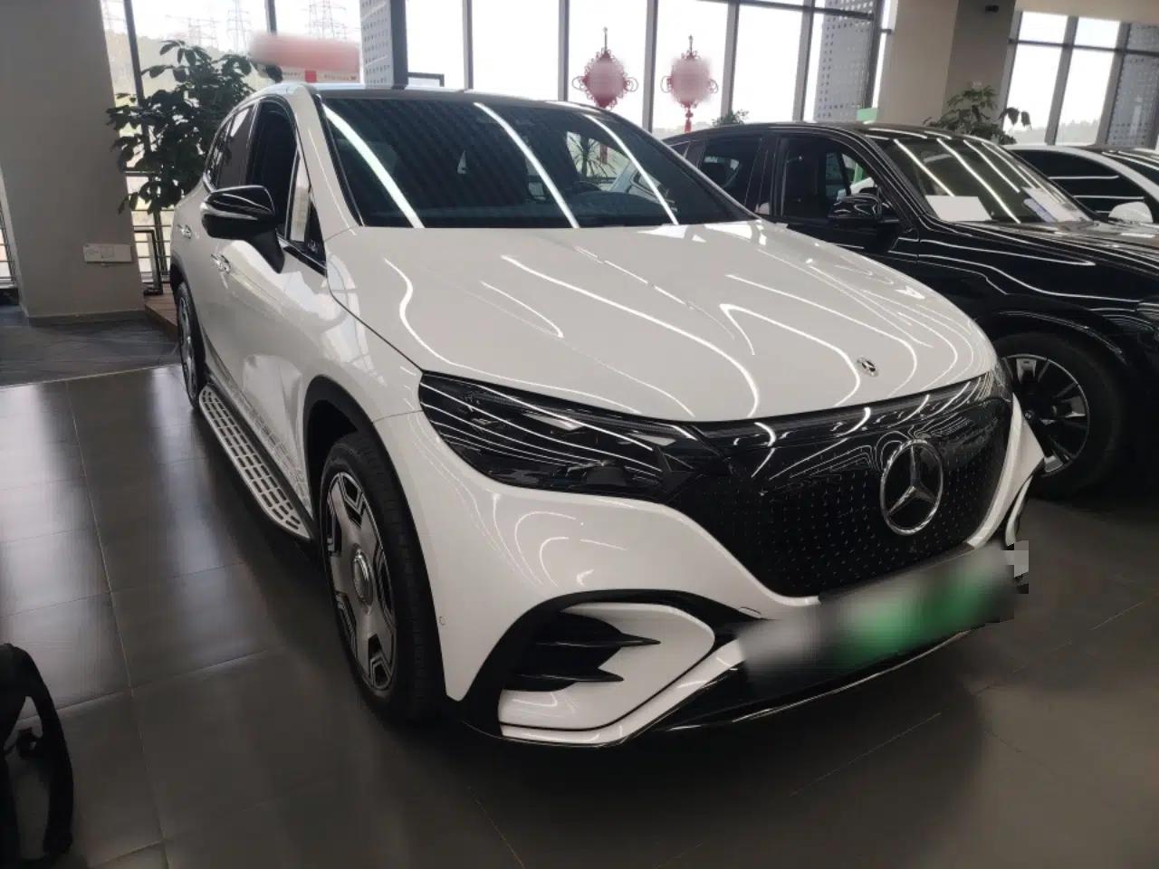 Mercedes-Benz EQE SUV 2023 500 4MATIC — миниатюра 3
