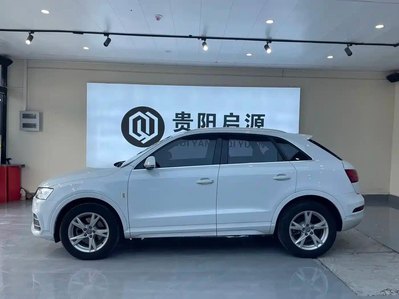 Audi Q3 2018 30th Anniversary Edition 30 TFSI Fashion Model — миниатюра 3