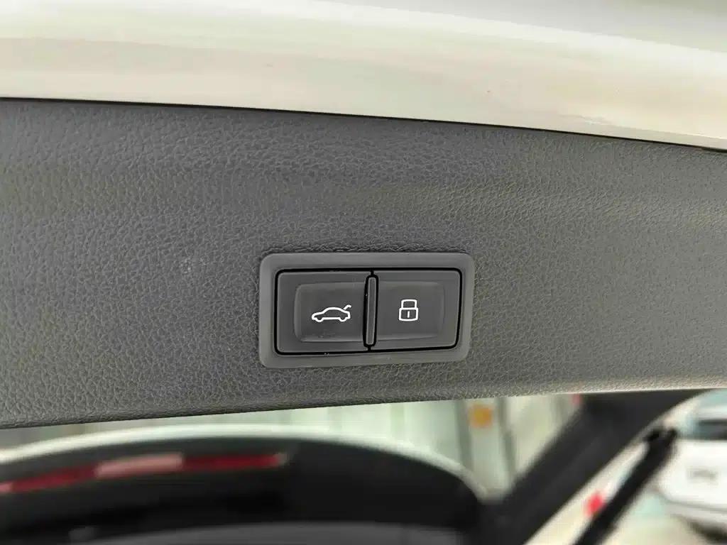 Audi Q3 2023 35 TFSI Fashion Dynamic (1.4T) — миниатюра 17