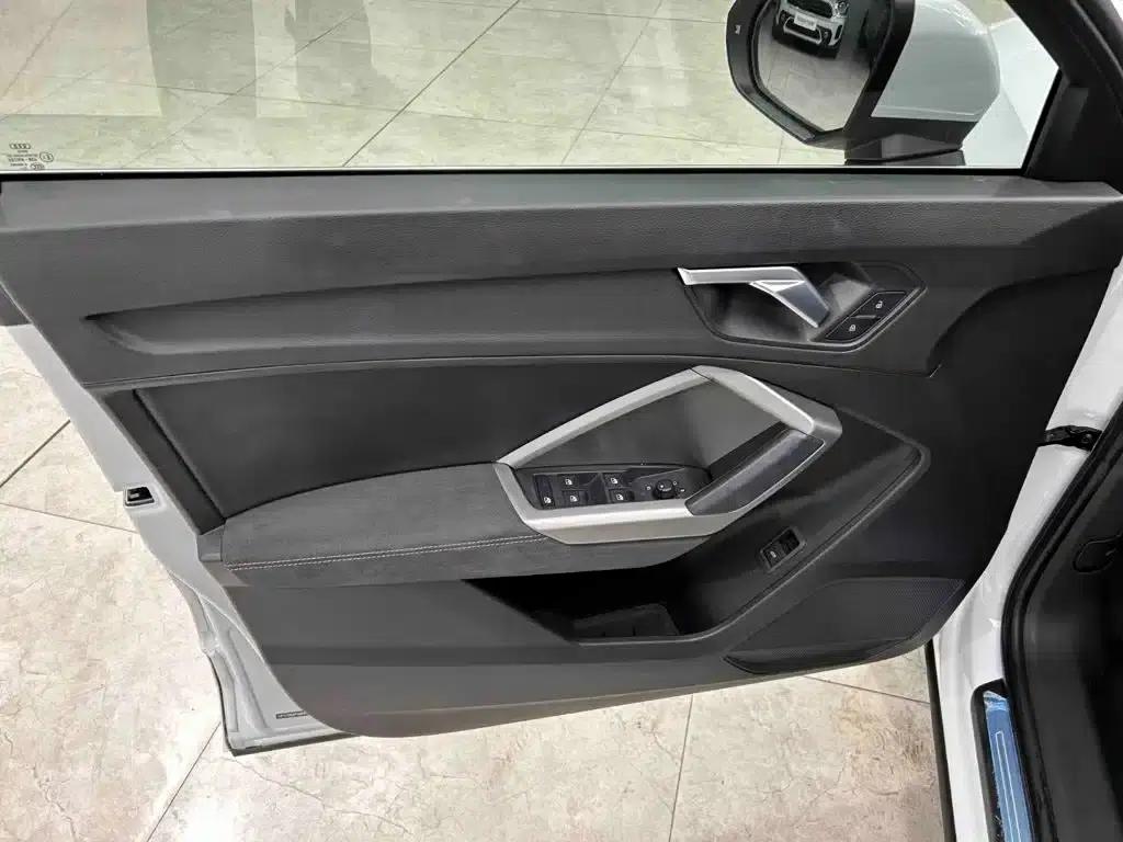 Audi Q3 2023 35 TFSI Fashion Dynamic (1.4T) — миниатюра 10