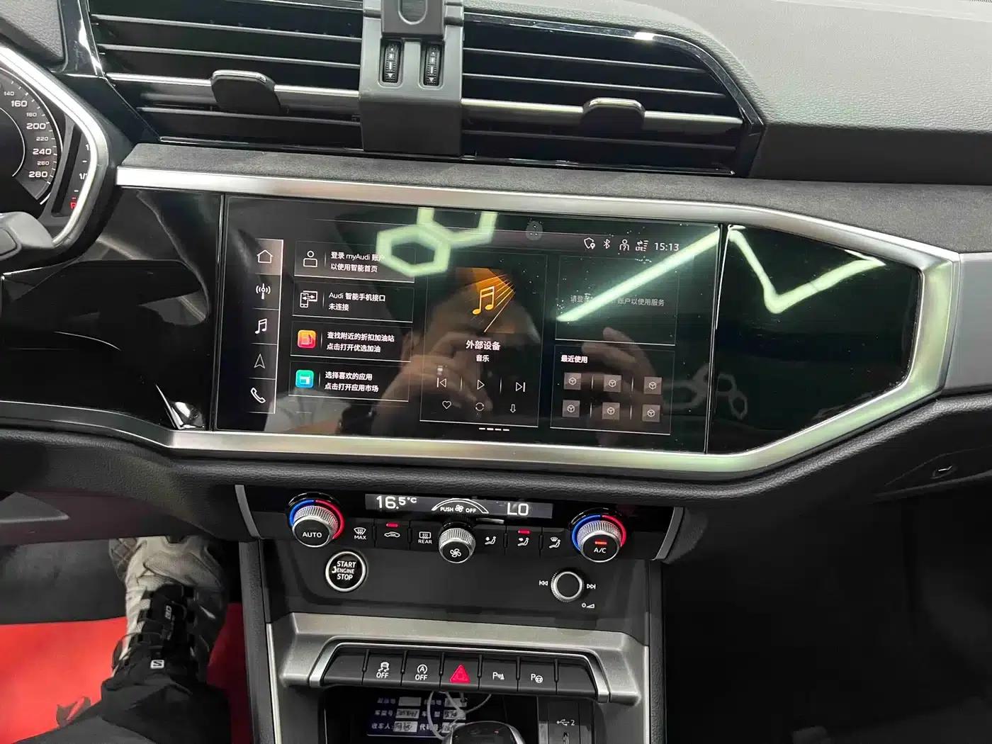 Audi Q3 2022 35 TFSI Fashion Dynamic Edition — миниатюра 12