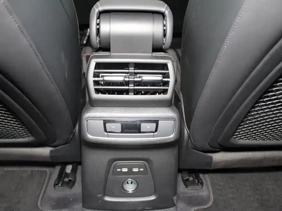 Audi Q4 e-tron 2024 Model 40 e-tron Trailblazer — миниатюра 10