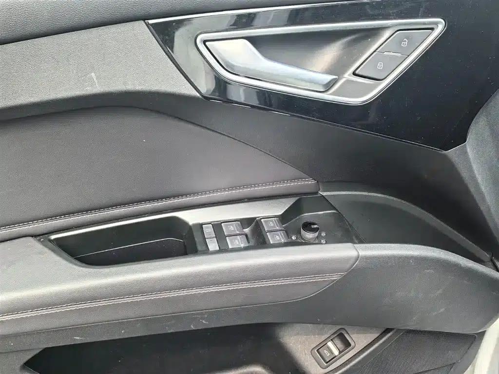 Audi Q4 e-tron 2024 Model 40 e-tron Trailblazer — миниатюра 12