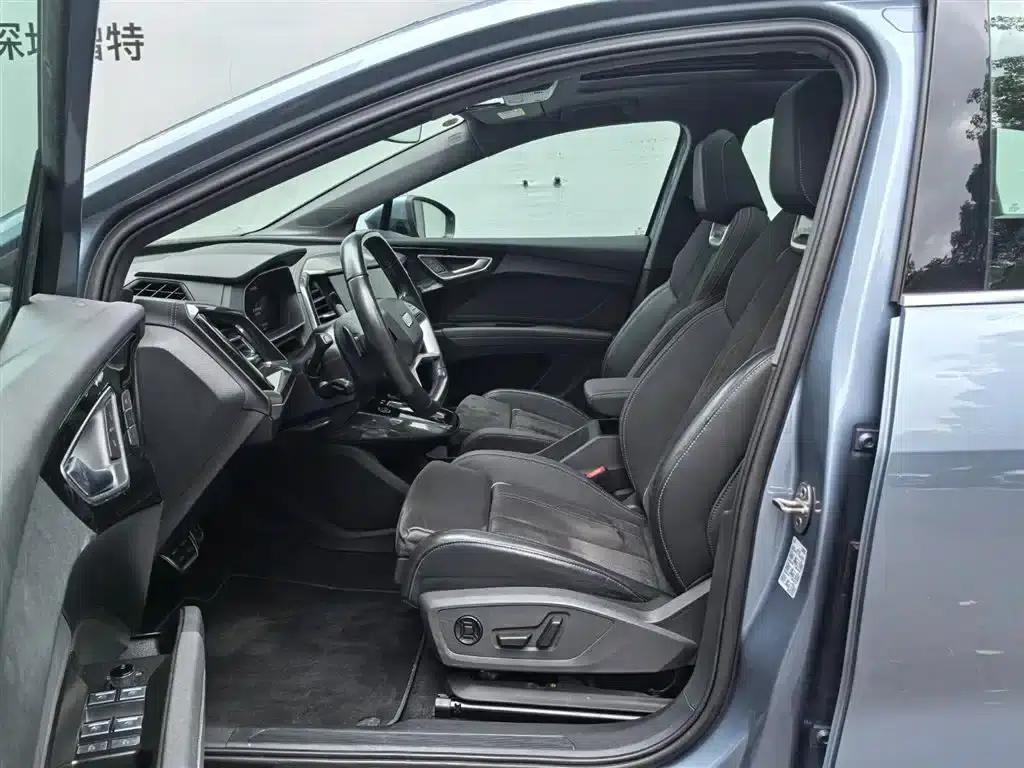 Audi Q4 e-tron 2023 50 e-tron quattro Expansion Edition — миниатюра 13