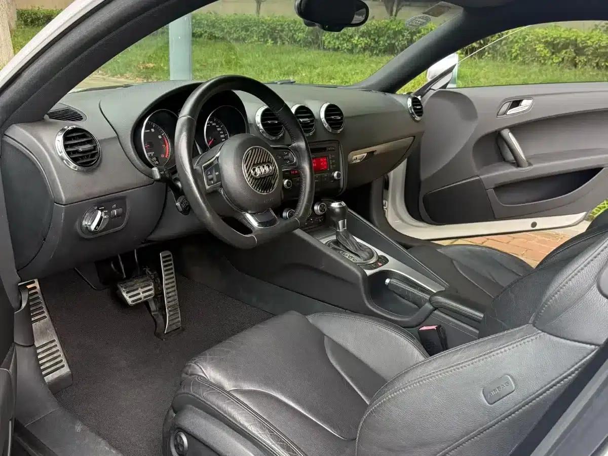 Audi TT 2014 TT Coupe 45 TFSI quattro (Luxury Edition) — миниатюра 2