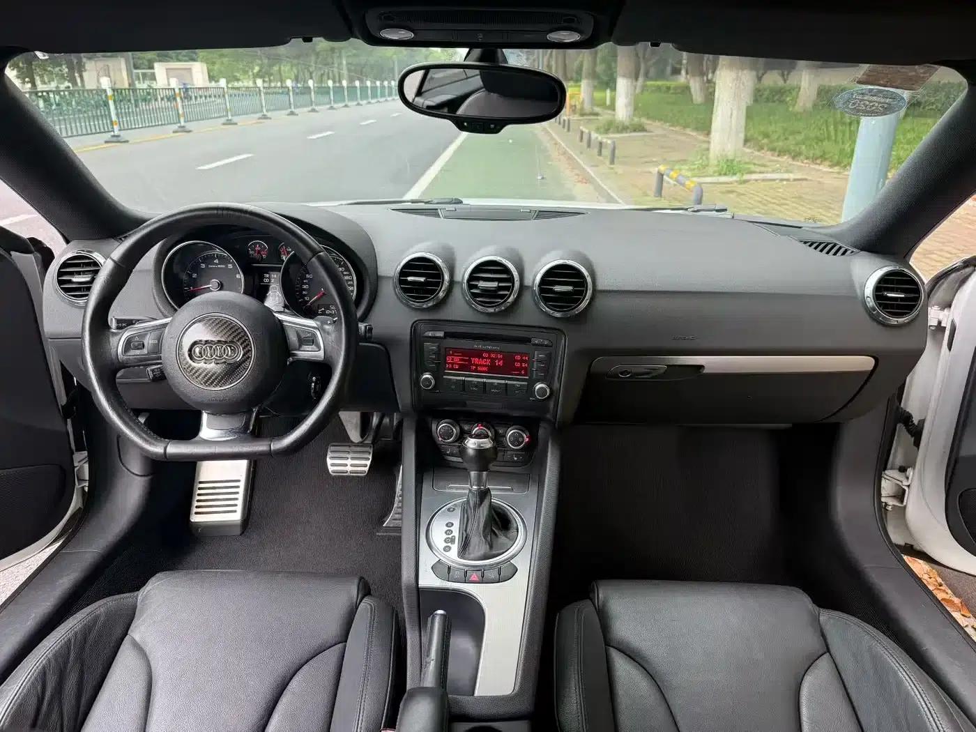 Audi TT 2014 TT Coupe 45 TFSI quattro (Luxury Edition) — миниатюра 8