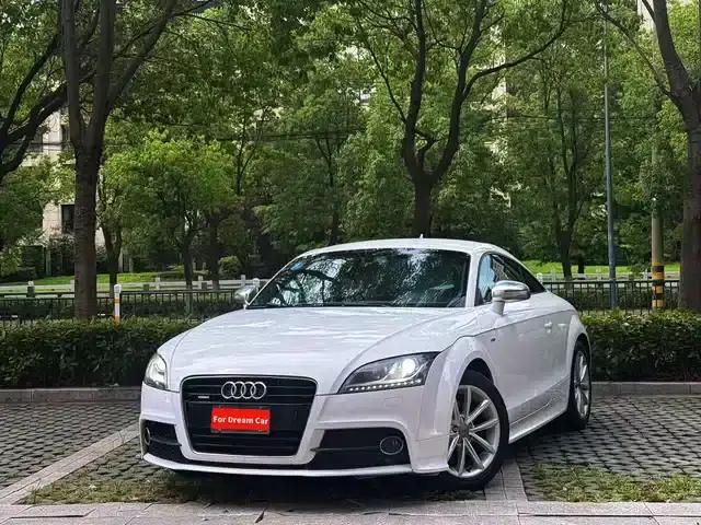 Audi TT 2014 TT Coupe 45 TFSI quattro (Luxury Edition)