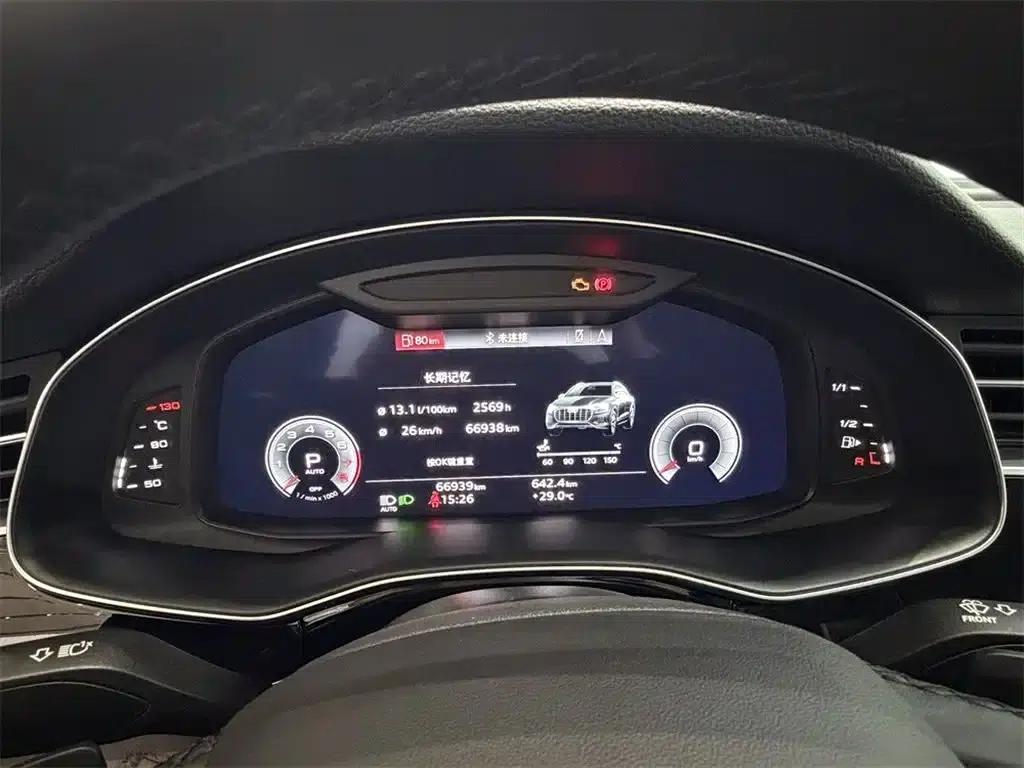 Audi Q8 2022 55 TFSI Luxury Dynamic — миниатюра 10