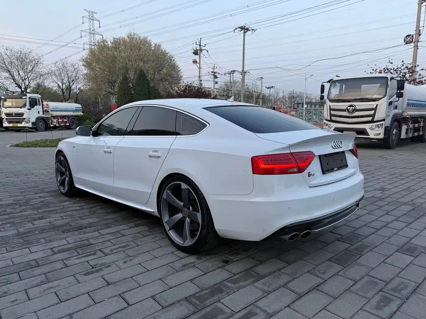 2012 Audi S5 3.0T Sportback — миниатюра 6