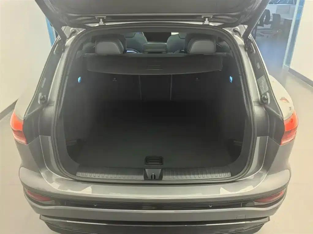 Audi Q6L e-tron 2026 First Edition — миниатюра 16