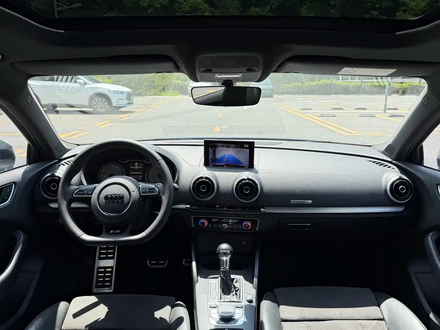 Audi S3 2015 Model S3 2.0T Limousine — миниатюра 12