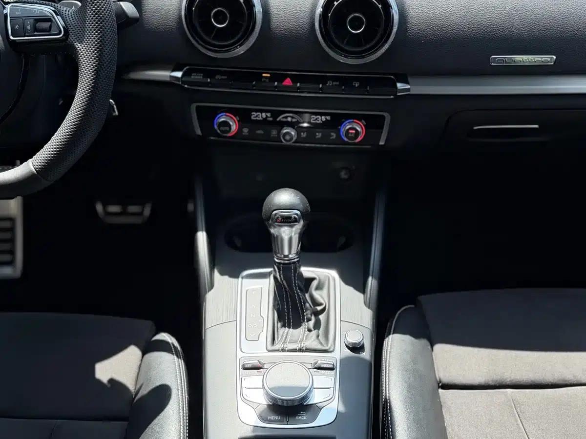 Audi S3 2015 Model S3 2.0T Limousine — миниатюра 15
