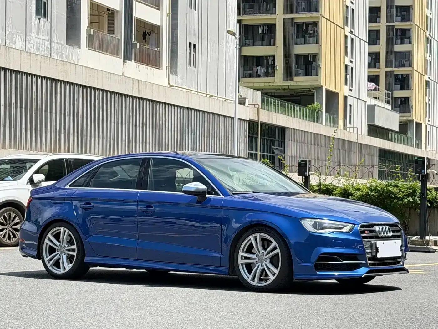 Audi S3 2015 Model S3 2.0T Limousine — миниатюра 3