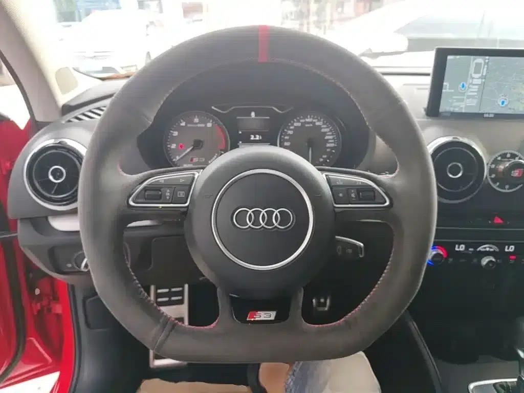 Audi S3 2015 Model S3 2.0T Limousine — миниатюра 11
