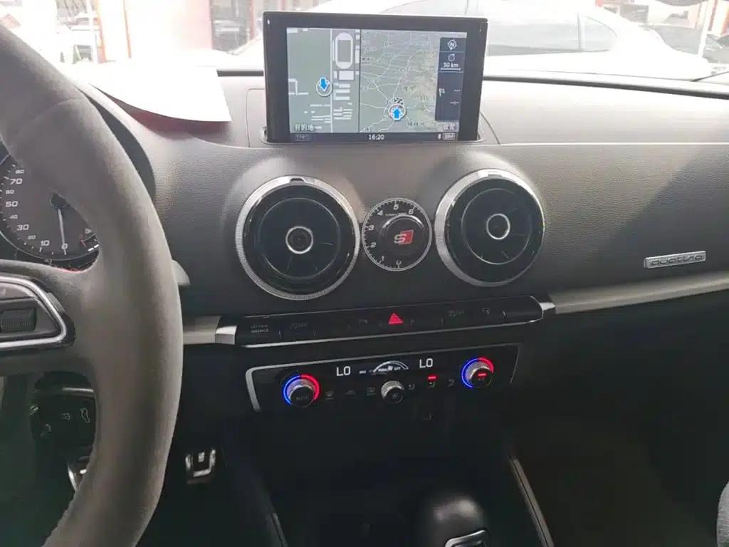 Audi S3 2015 Model S3 2.0T Limousine — миниатюра 13
