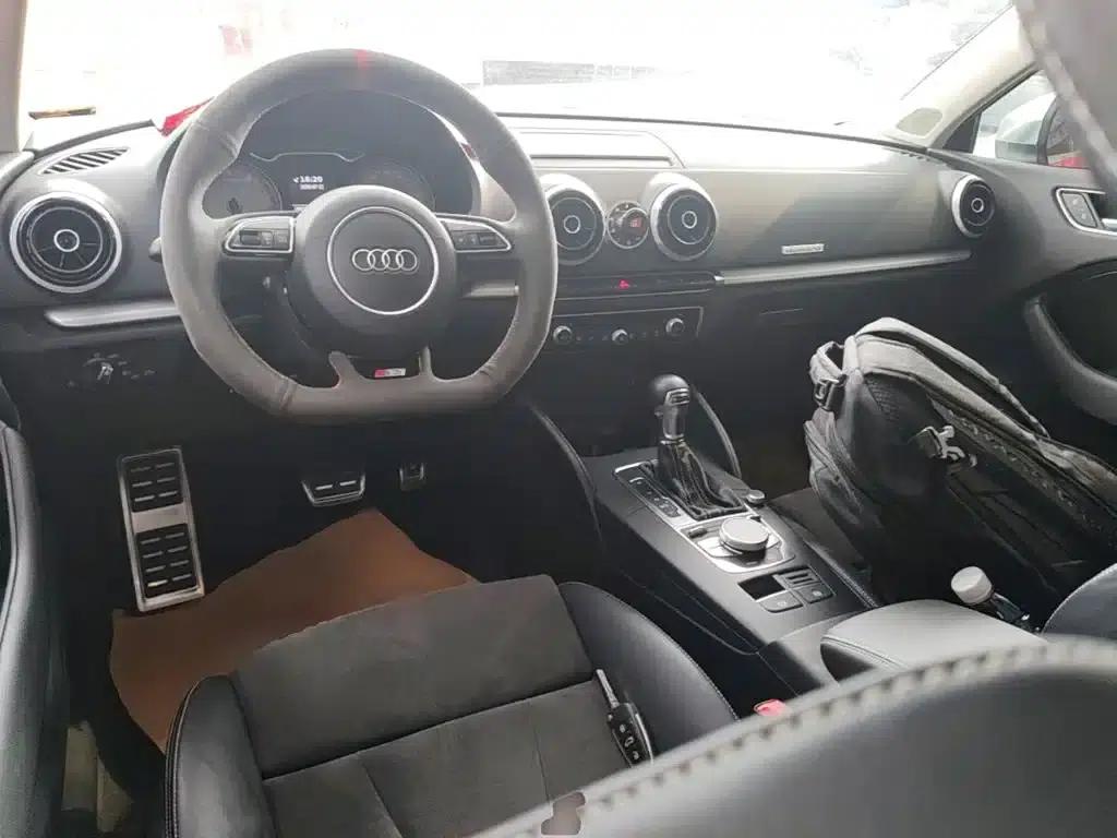 Audi S3 2015 Model S3 2.0T Limousine — миниатюра 10
