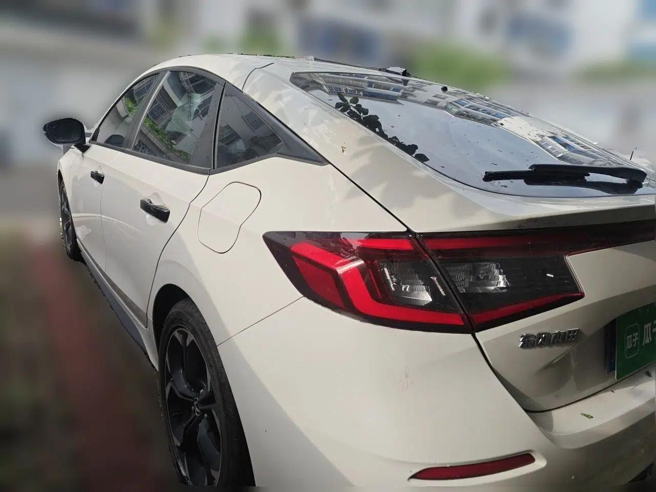 Honda Civic 2023 HATCHBACK 240TURBO CVT Extreme Edition — миниатюра 4