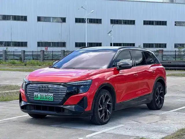 Audi Q5 e-tron 2022 50 e-tron quattro edition one (Art Creation)
