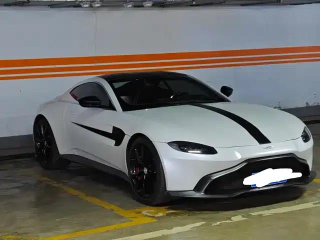 2018 V8 Vantage 4.0T V8 Coupe