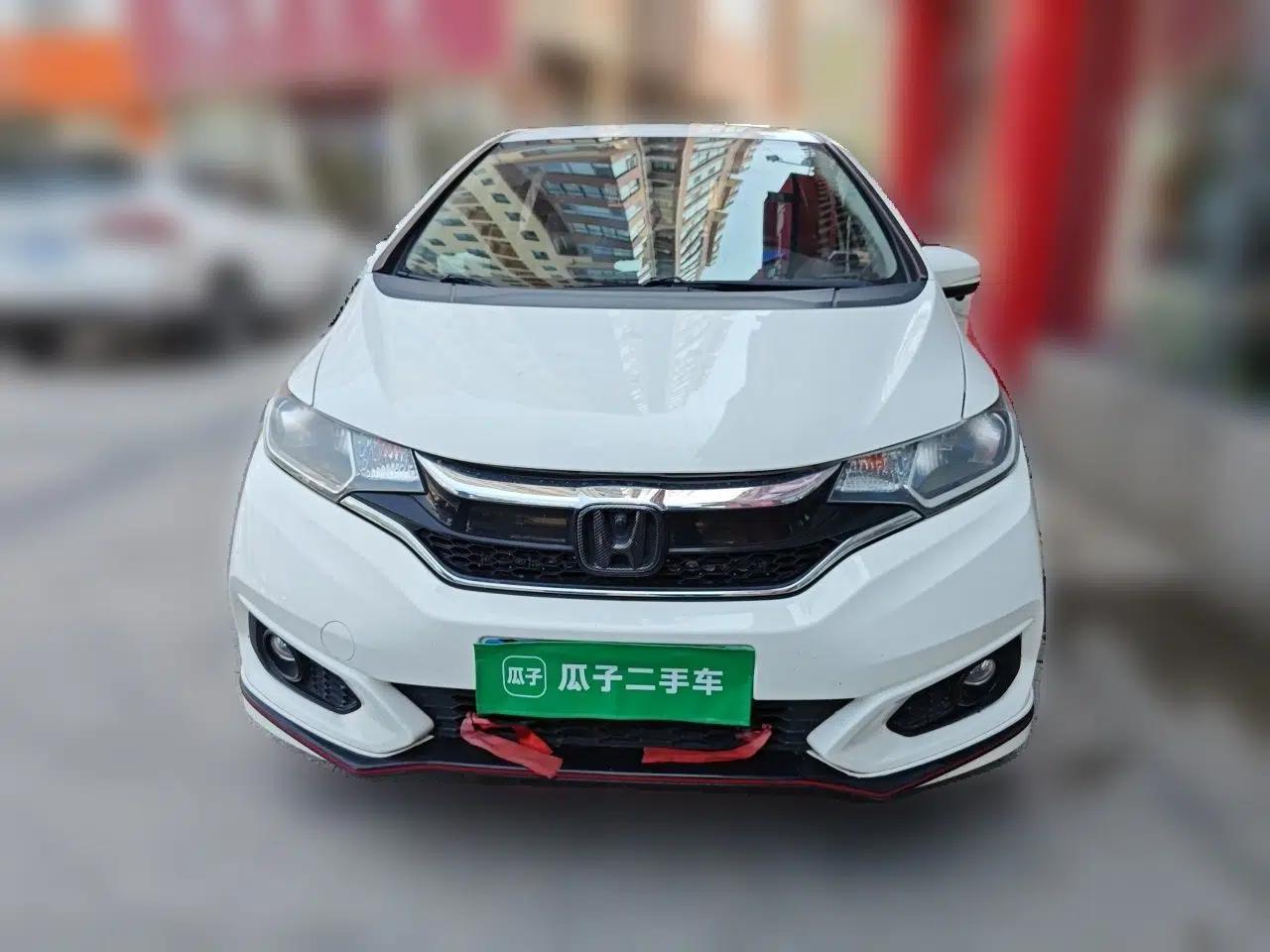 Honda Fit 2018 1.5L CVT Trendy Run+ Edition — миниатюра 2