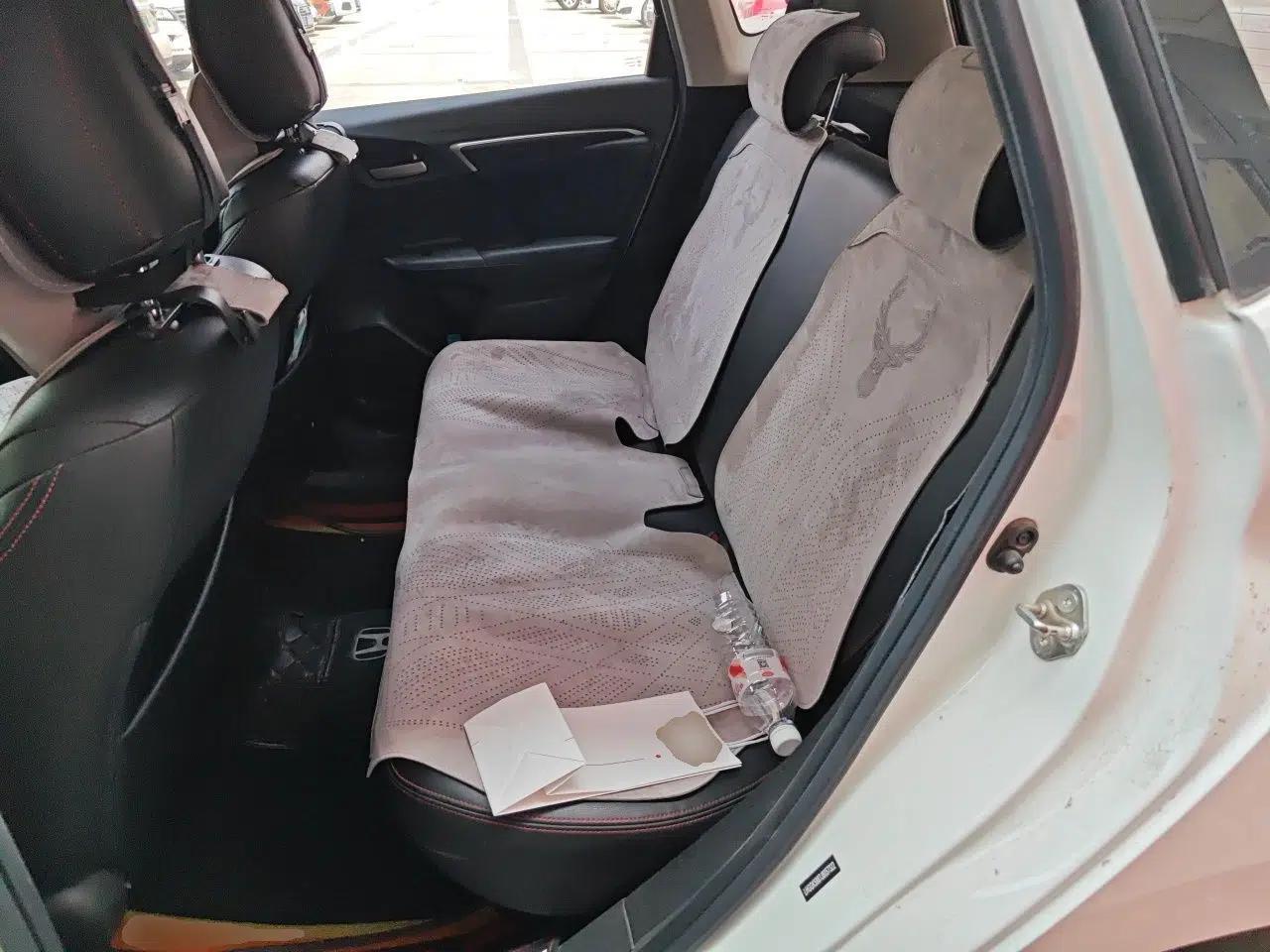 Honda Fit 2018 1.5L CVT Trendy Run+ Edition — миниатюра 17