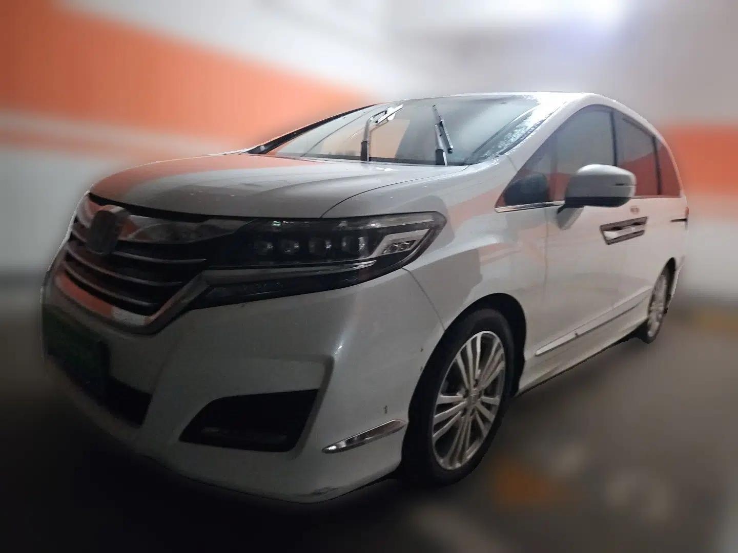 Honda Elysion 2016 2.4L Supreme Edition — миниатюра 1