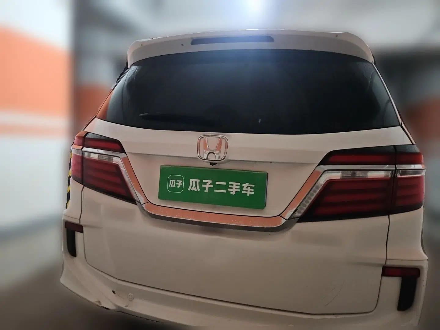 Honda Elysion 2016 2.4L Supreme Edition — миниатюра 5