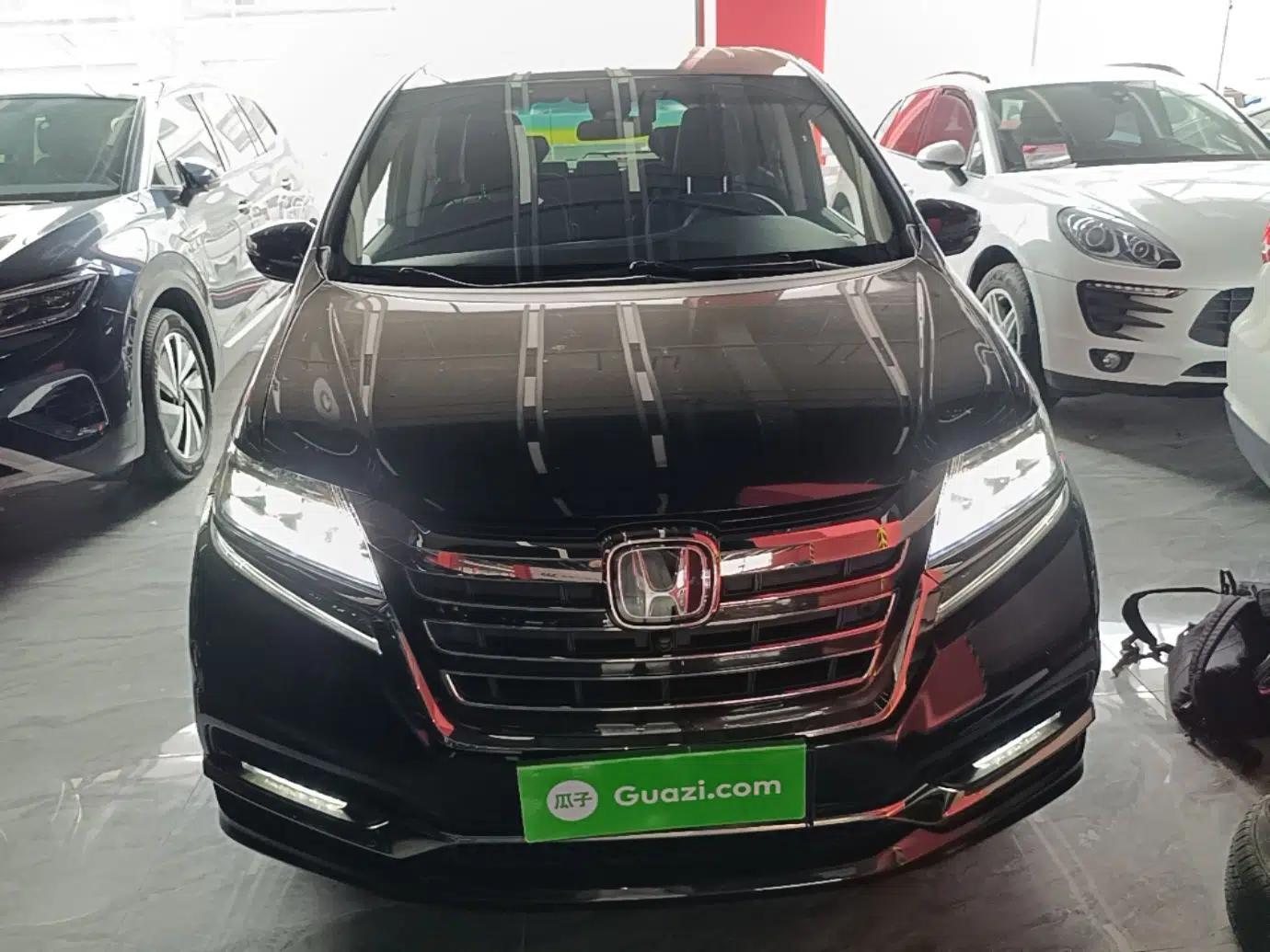 Honda Elysion 2019 2.0L Hybrid Supreme Edition — миниатюра 2