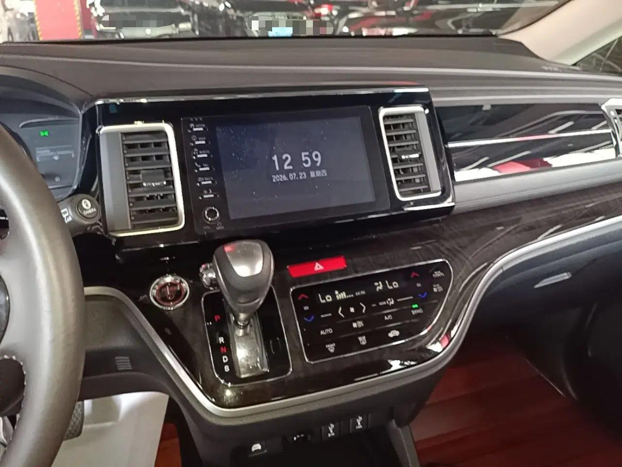 Honda Elysion 2019 2.0L Hybrid Supreme Edition — миниатюра 20