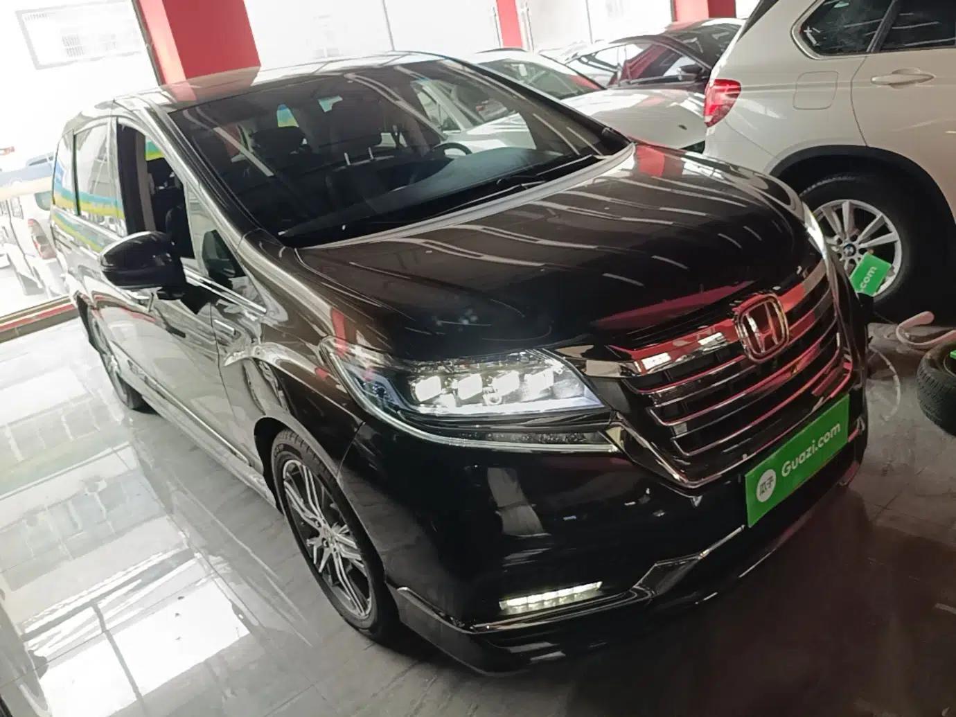 Honda Elysion 2019 2.0L Hybrid Supreme Edition — миниатюра 3