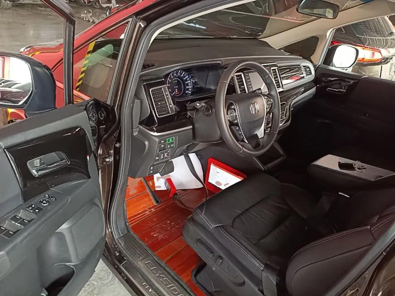 Honda Elysion 2019 2.0L Hybrid Supreme Edition — миниатюра 23